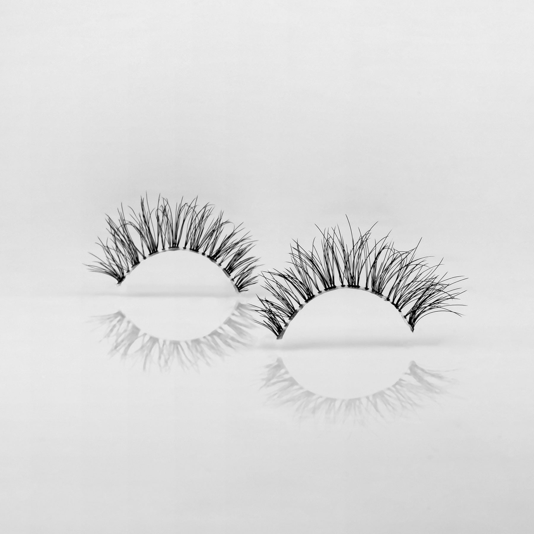 ARDELL Naked Lashes 424